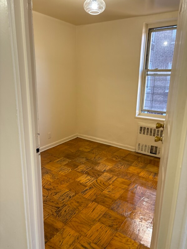 Greystone Views unit 3, Bronx, NY 10466 - photo 5