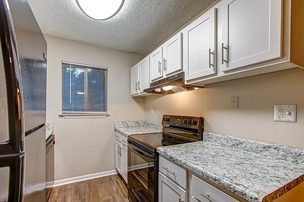 Sterling Glen Apartments, Norcross, GA 30093 - photo 3