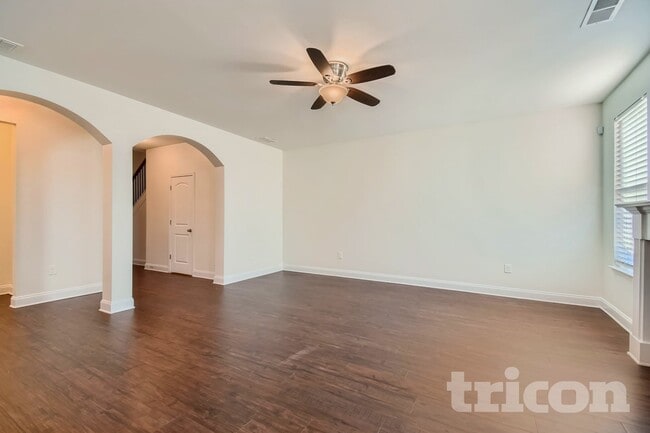 533 Sprayberry Dr, Stockbridge, GA 30281 - photo 2