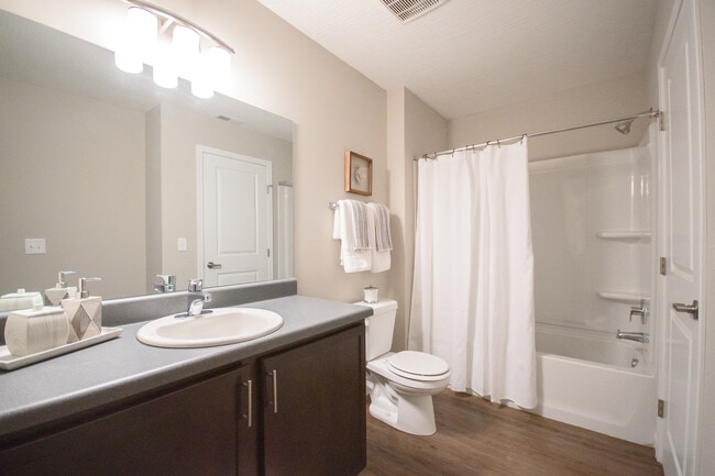 The Boulevard at Green, Uniontown, OH 44685 - photo 6