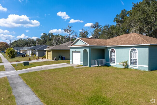 Traditional stucco homes offer a home with many modern amenities at a great price.