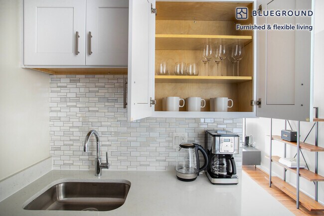 4001 N 9th St unit FL11-ID529, Arlington, VA 22203 - photo 6