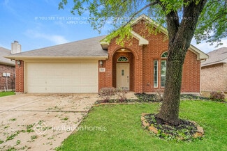 3849 Cedar Falls Dr, Fort Worth, TX 76244