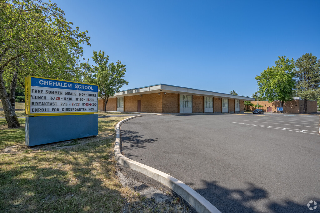 Chehalem Elementary School sign in the neighborhood of West Beaverton, Oregon.