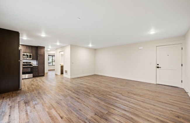 1335 SE Jetty Ave unit A-12, Warrenton, OR 97146 - photo 4