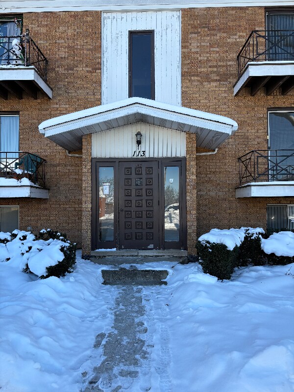 113 W 66th St Unit 3, Westmont, IL 60559