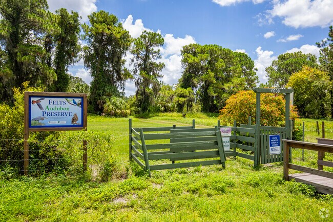 This 28-acre nature preserve was donated by Otis & Anita Felts to the Manatee Audubon Society.