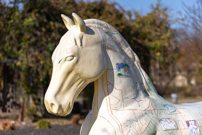 Arthur K Draut Park has beautiful sculptures for the public to enjoy.