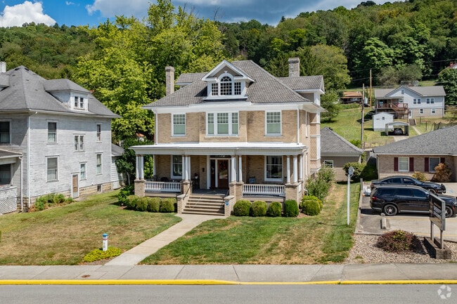 Covered porches are very common in the Philippi area.