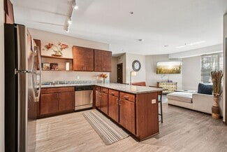 1880 Old Hudson Rd, Saint Paul, MN 55119