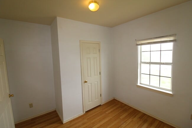 1205 S Dr E Dunlap Hwy unit A, San Diego, TX 78384 - photo 4