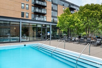 1717 Ridge Ave, Evanston, IL 60201