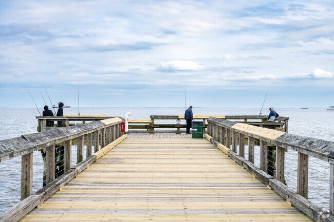 Downs Park in Lake Shore has a great fishing pier.