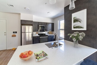 55 Walnut St, Foxborough, MA 02035