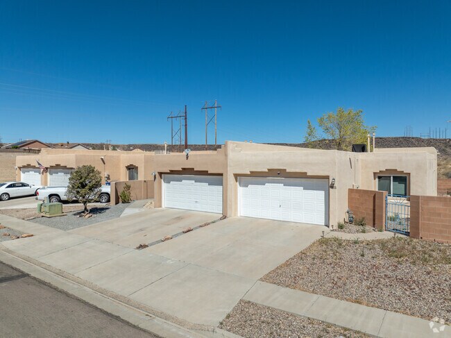 Townhomes are found scattered around Ladera West.