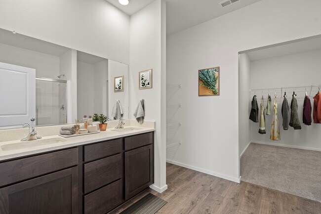 705 E 5th St unit 38570822, Deer Park, WA 99006 - photo 3