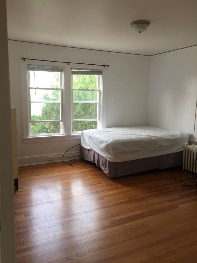 204 Cornell St unit Second Foor, Ithaca, NY 14850 - photo 2