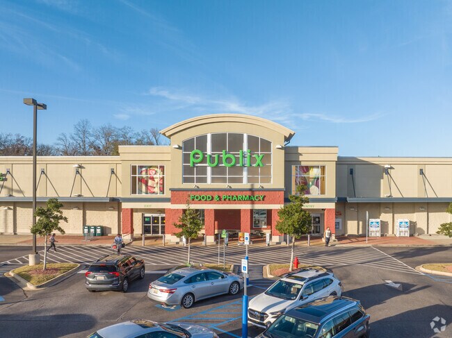 Nearby Chelsea has a Publix for your Westover shopping needs.