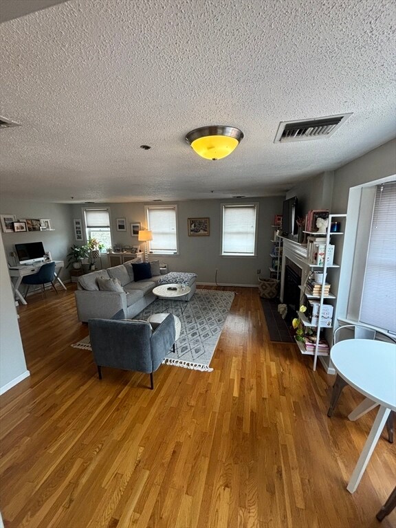 19 Flynt St Unit 2, Quincy, MA 02171