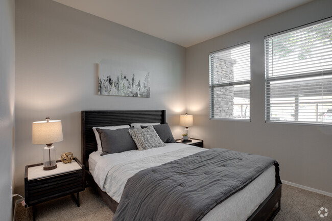2BR, 2BA - 1,027 SF