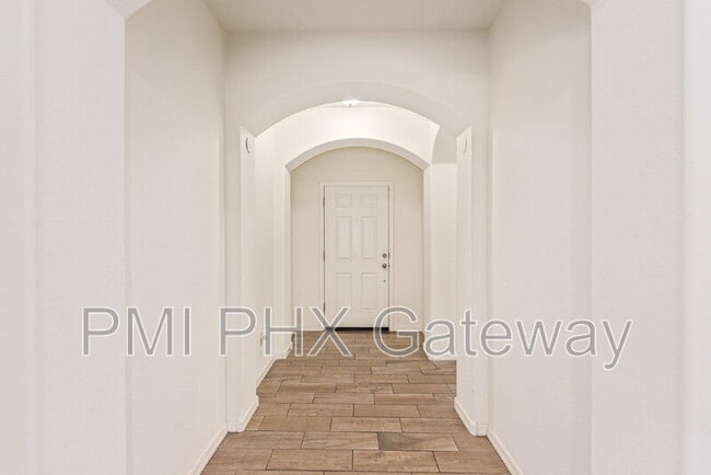 735 E Constance Way, Phoenix, AZ 85042 - photo 2