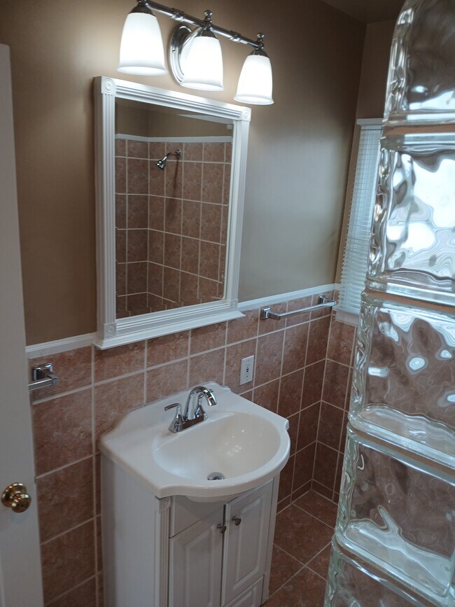 10232 S 8th Ave unit 1, Inglewood, CA 90303 - photo 6