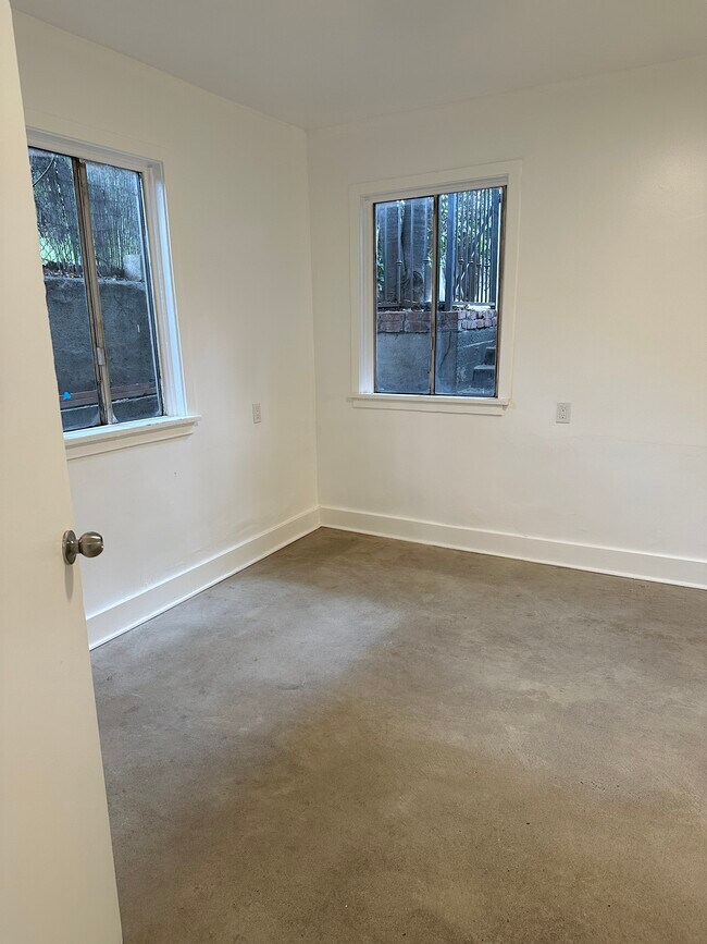 1489 Wallace Ave unit 2, Los Angeles, CA 90026 - photo 6