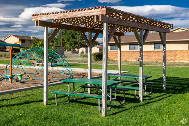 Donley Park is a friendly community park in the middle of Hyde Park.