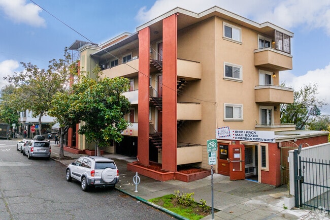 Berkeley Rose Waldorf School is located in Berkeley.