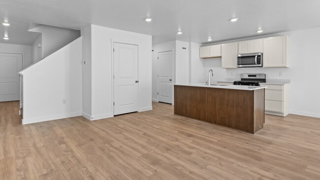 681-1196 N 1850 E, Salem, UT 84653 - photo 3