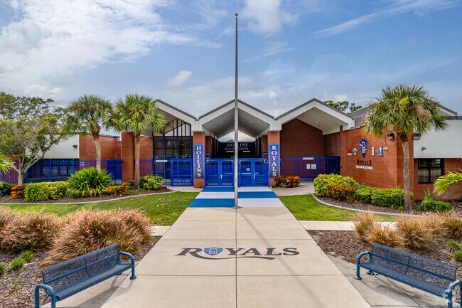 Dixie M.Hollins High School offers high level academics & flexibility to pursue many interests.