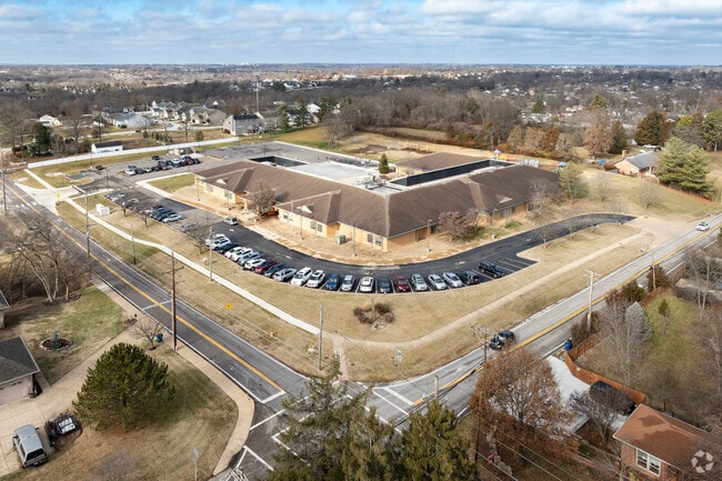 Oakville Elementary School in Oakville, MO prioritizes learning and collaboration.