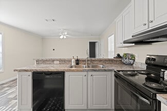 1600 NE 12th Ave, Gainesville, FL 32601