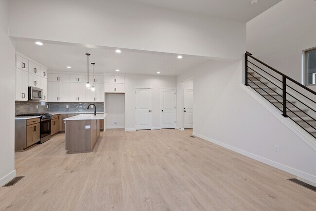 11383 S Easy Bee Rd, South Jordan, UT 84009 - photo 6