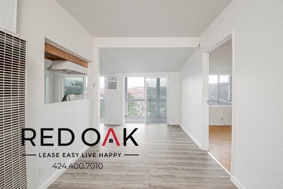 476 1/2 Crane Blvd unit 476 1/2, Los Angeles, CA 90065 - photo 1