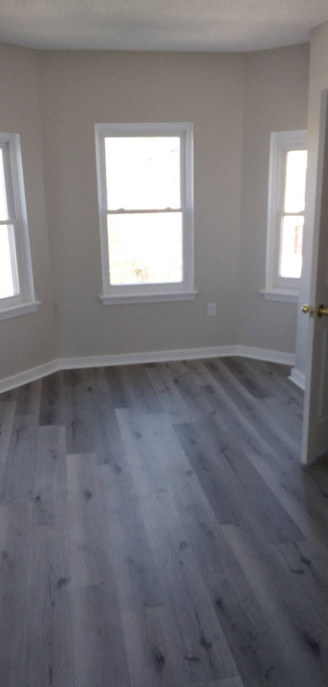 73 Pliny St Unit 2nd Floor, Hartford, CT 06120