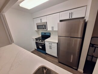 1015 Ravens Crest Dr Unit 1015, Plainsboro, NJ 08536