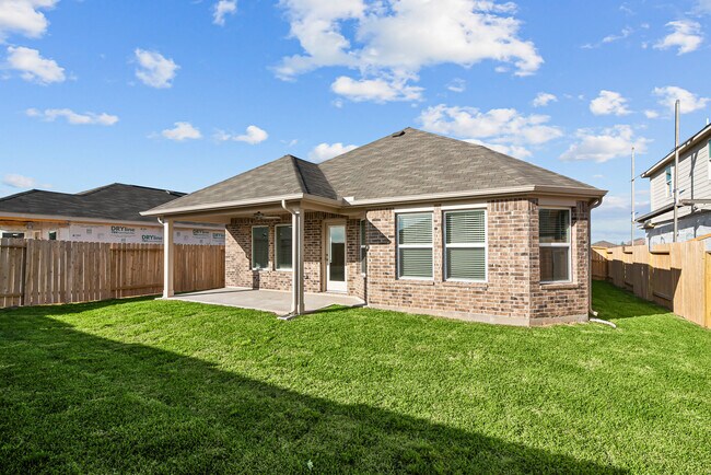 739 Hackberry Branch Ct, Magnolia, TX 77354 - photo 4