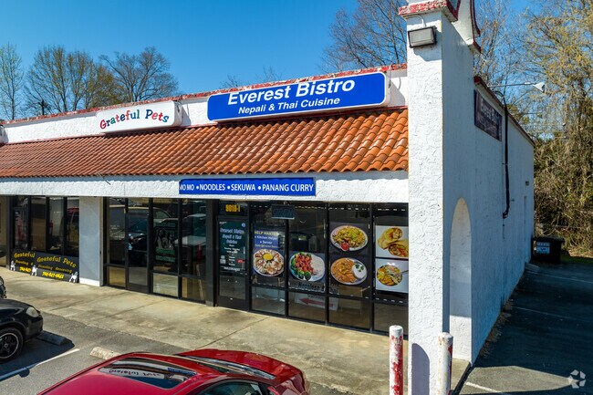Close to Stonehaven, Everest Bistro serves Nepali and Thai fusion cuisine