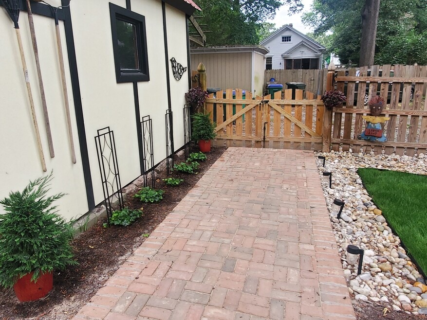 1018 W 45th St unit 2, Richmond, VA 23225 - photo 1