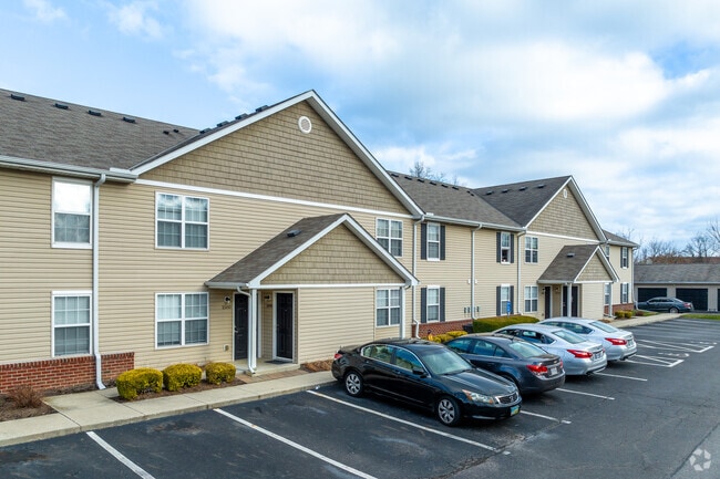 Worthington Green Luxury Apartments in Park Club are located off Worthington Galena Road.