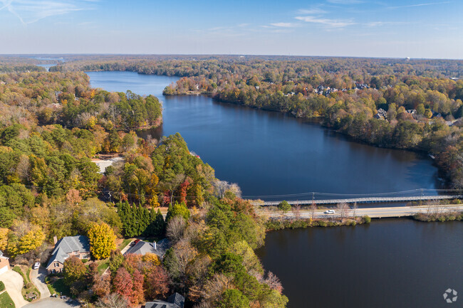 About Lake Jeanette | Schools, Demographics, Things to Do - Homes.com