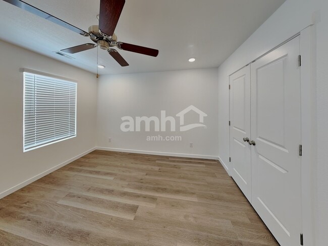 26105 E Calhoun Place, Aurora, CO 80016 - photo 6