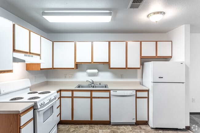 Wyndam Place Senior Residence - Lawrence, Lawrence, KS 66047 - photo 3