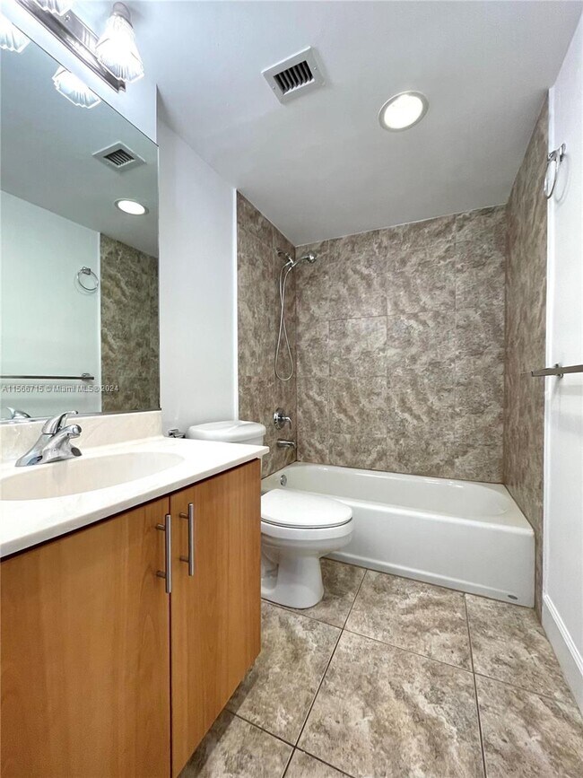 Treasures On The Bay II unit 9M, North Bay Village, FL 33141 - photo 6