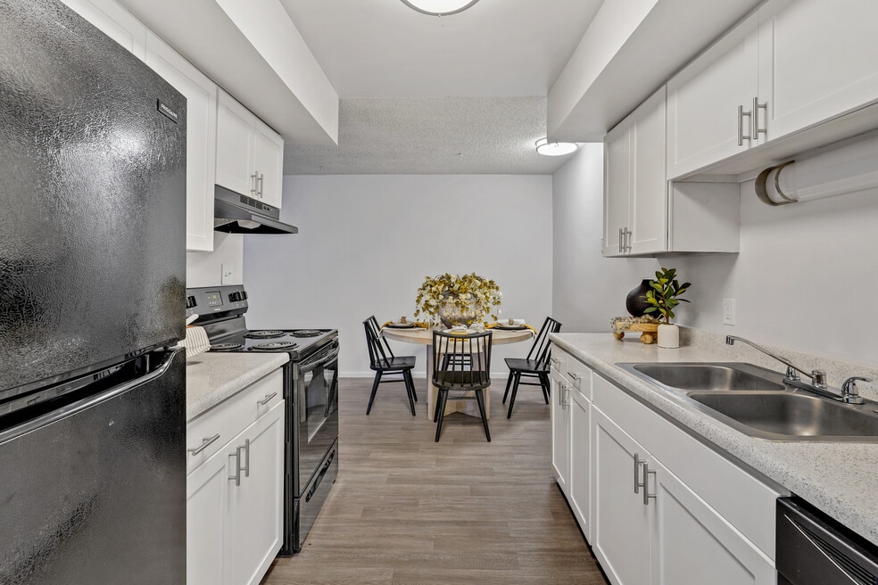 Mid Central, Midvale, UT 84047 - photo 1