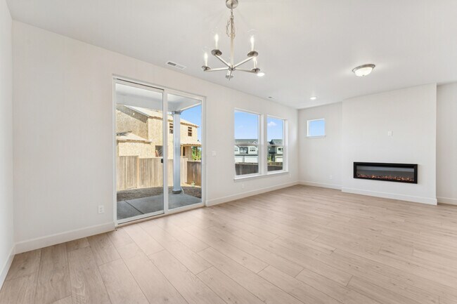 911 Rosebud Ct, Forest Grove, OR 97116 - photo 6