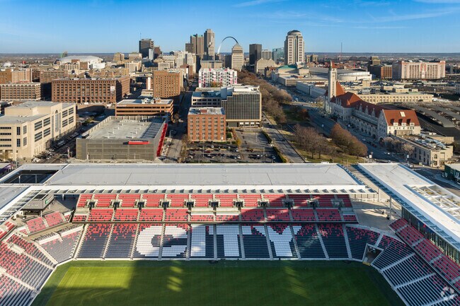 Pasadena Park residents can reach City Soccer stadium in downtown St. Louis in about 17 min.