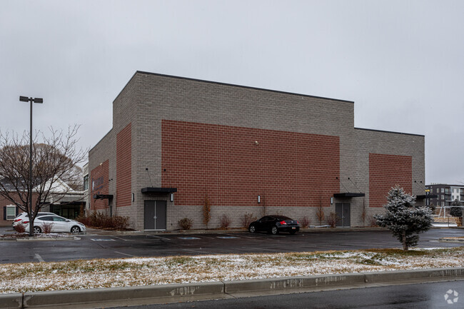 Liahona Preparatory Academy is located in the Pleasant Gove neighborhood.
