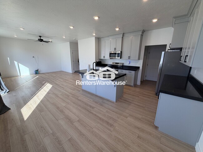 3767 N Hannah St, Eagle Mountain, UT 84005 - photo 4